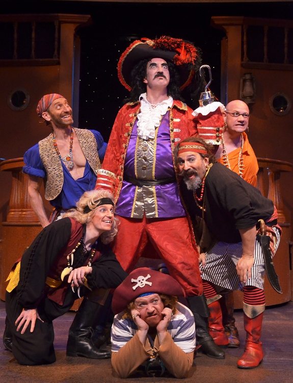 Hook and Pirates (2) (575x750)