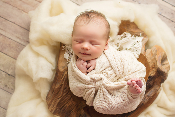 Baby’s First Photos Tips for planning a newborn photo session 