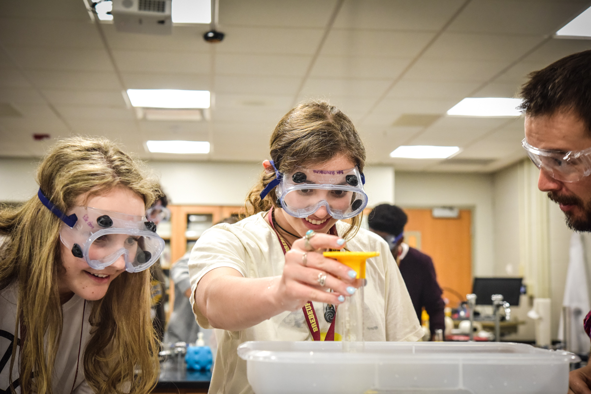 Students2019_2-129-3 Students2019_2-129-3