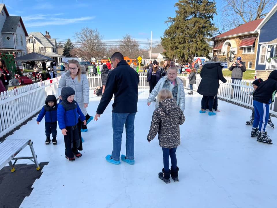ice skating, winterfest, family fun, Christmas