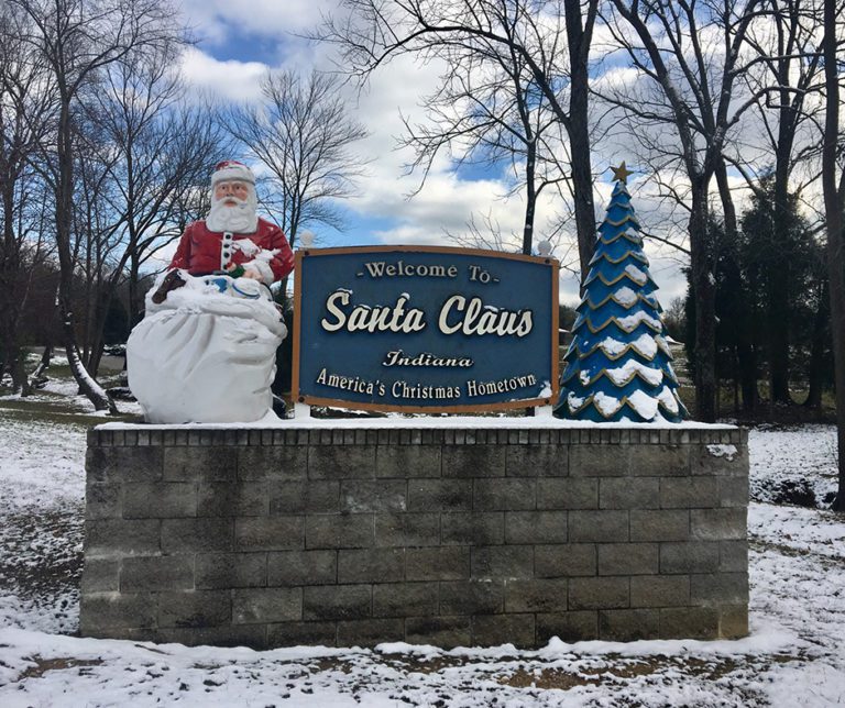 5 Best Christmas Towns in Indiana - Indy's Child