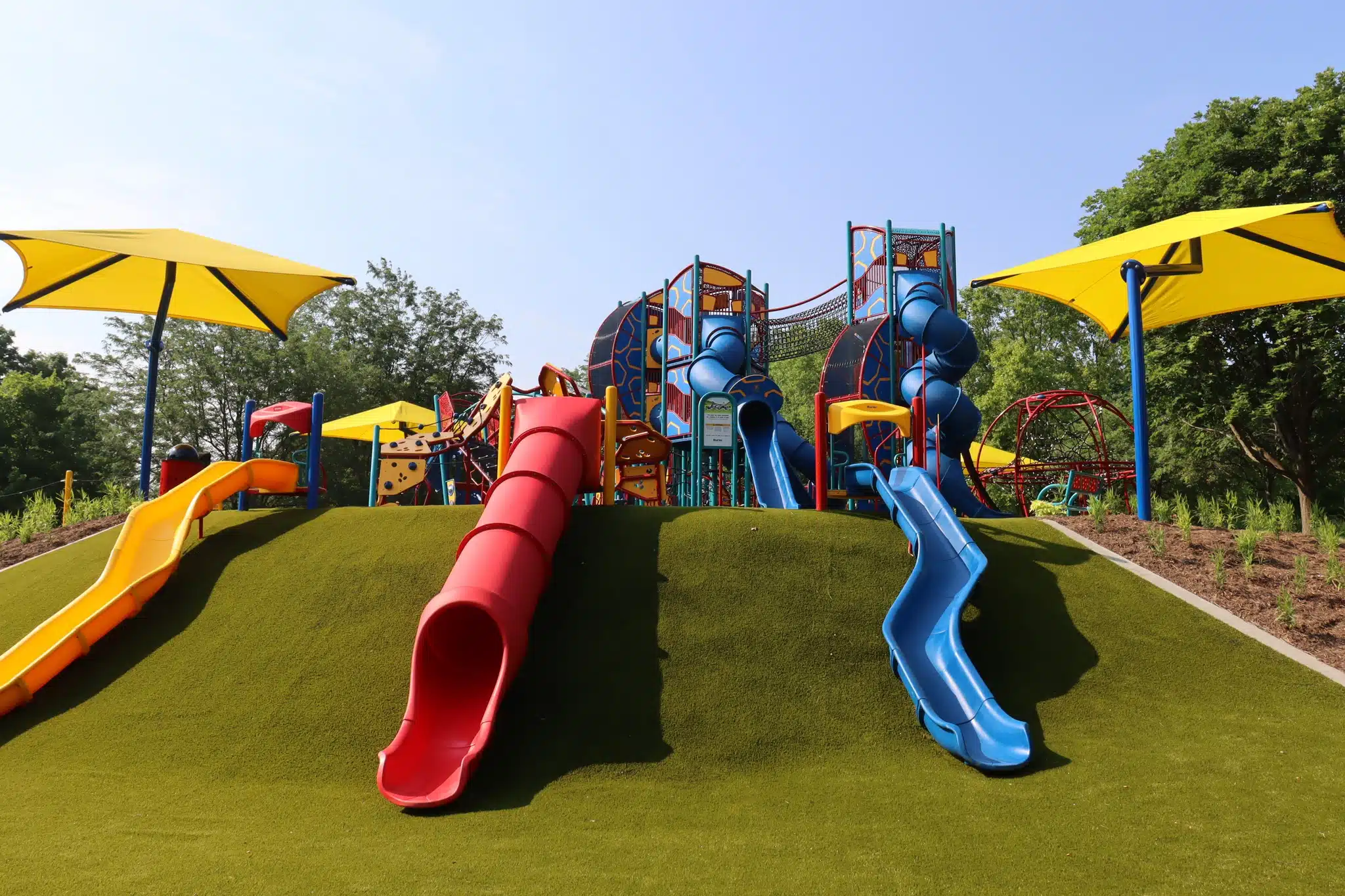 Columbian Park SIA Playground Highlights: