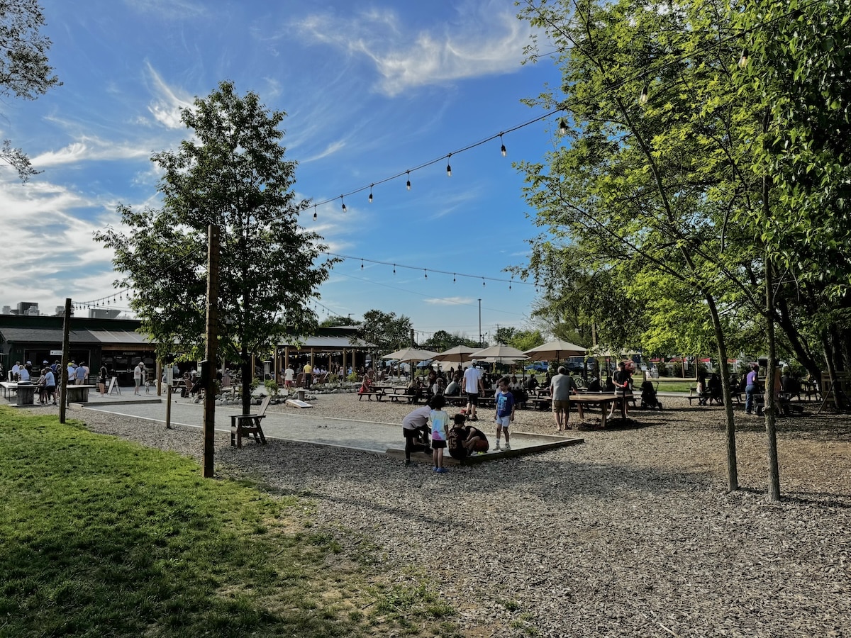 Bier Brewery Noblesville Is Indy's Most Family-Friendly Brewery