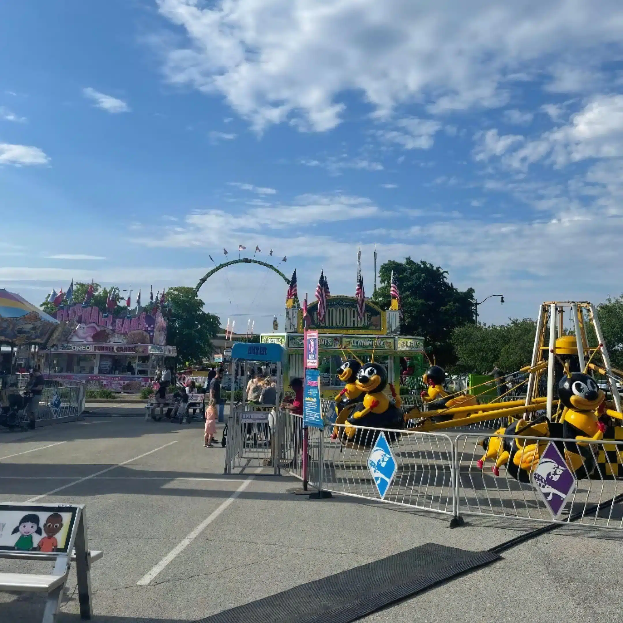 The Carnival is back at Hamilton Town Center