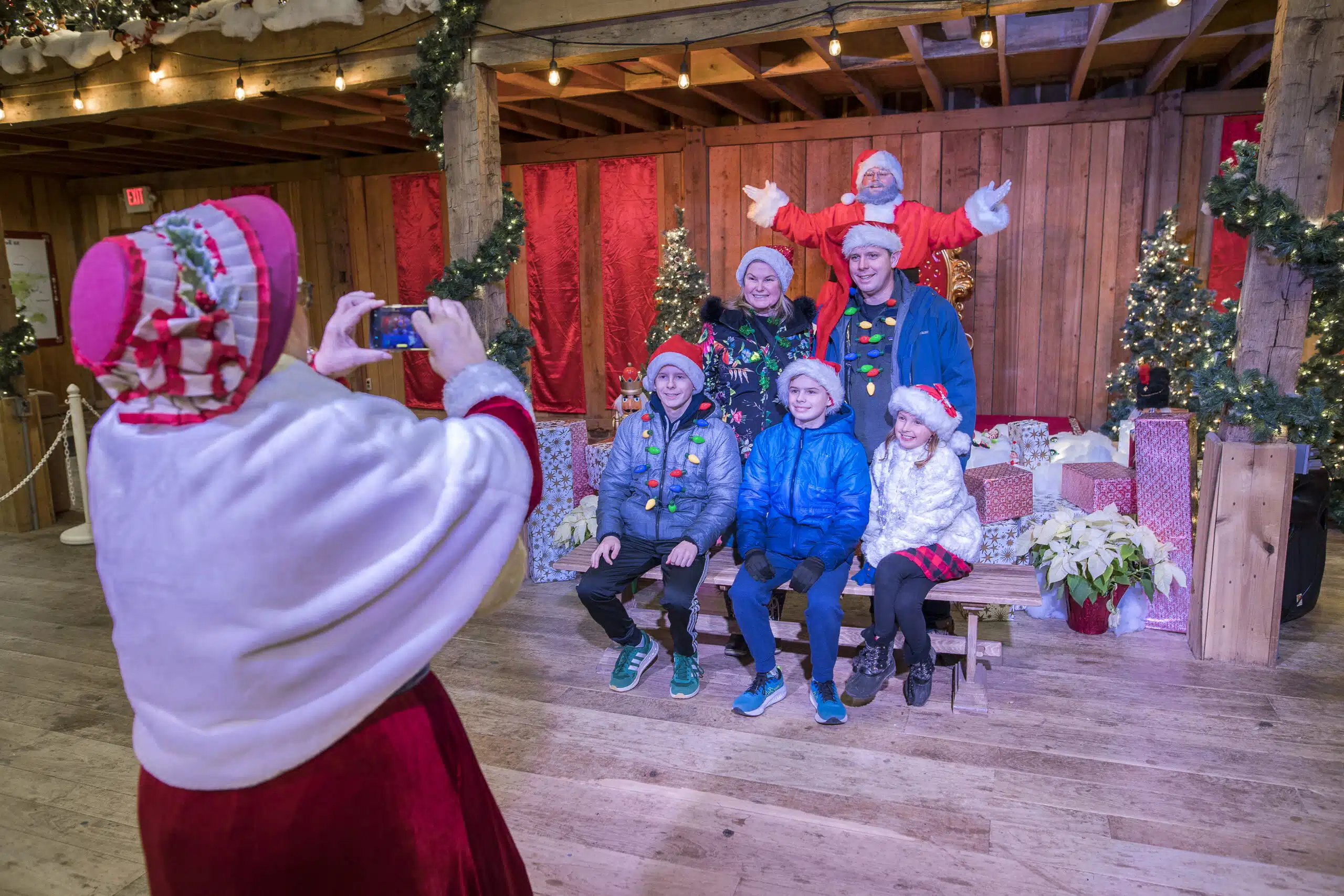 R8 AMPH050 20241207 R 4096 scaled