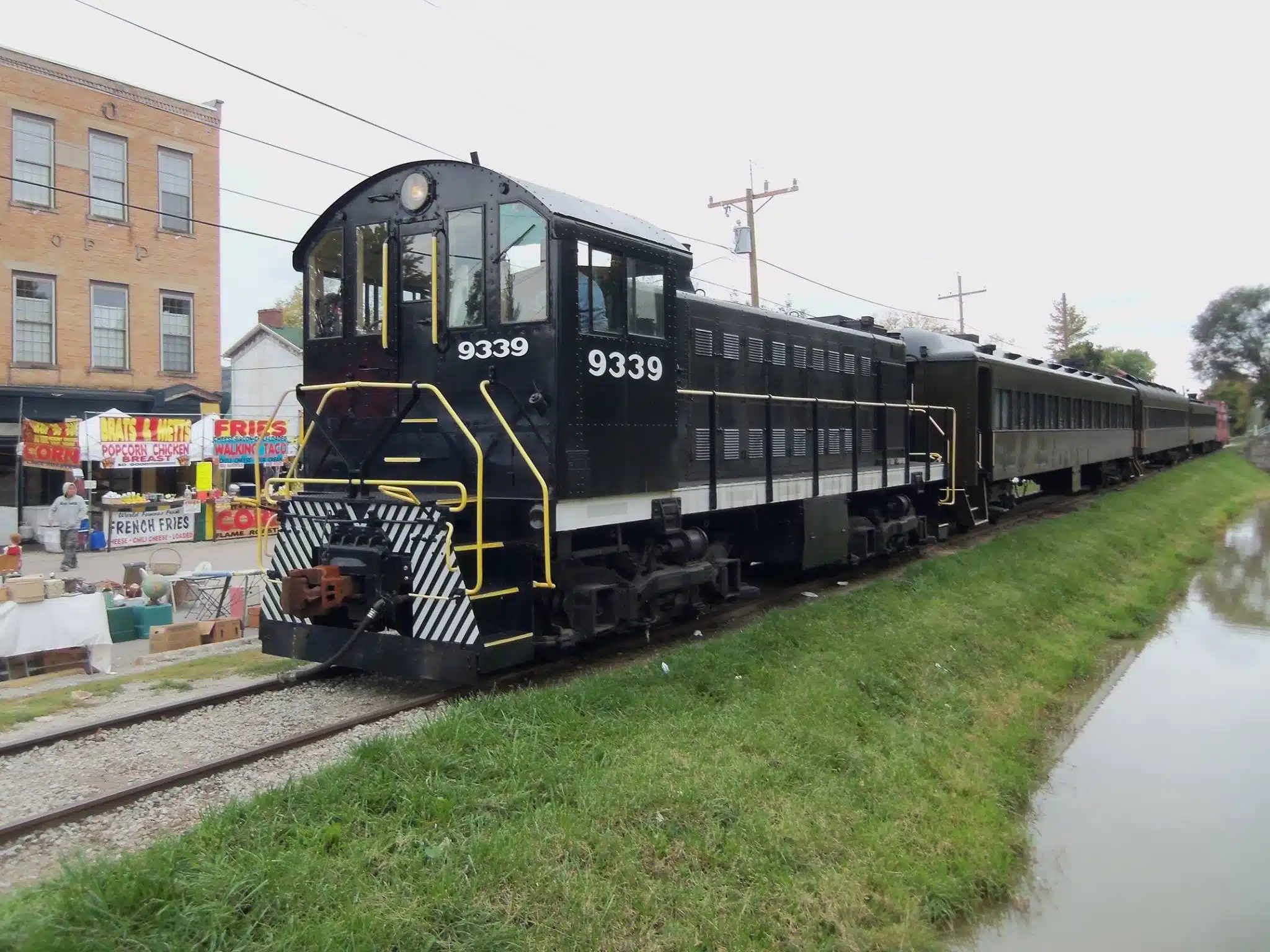 whitewater valley railroad santa limited train
