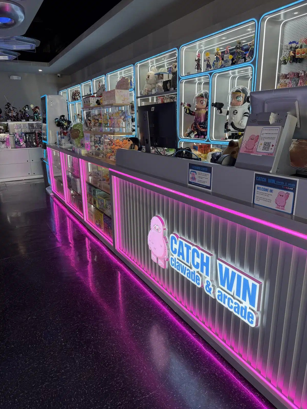 We Tried the All-Claw-Machine Arcade in Indianapolis. Here's What Happened.