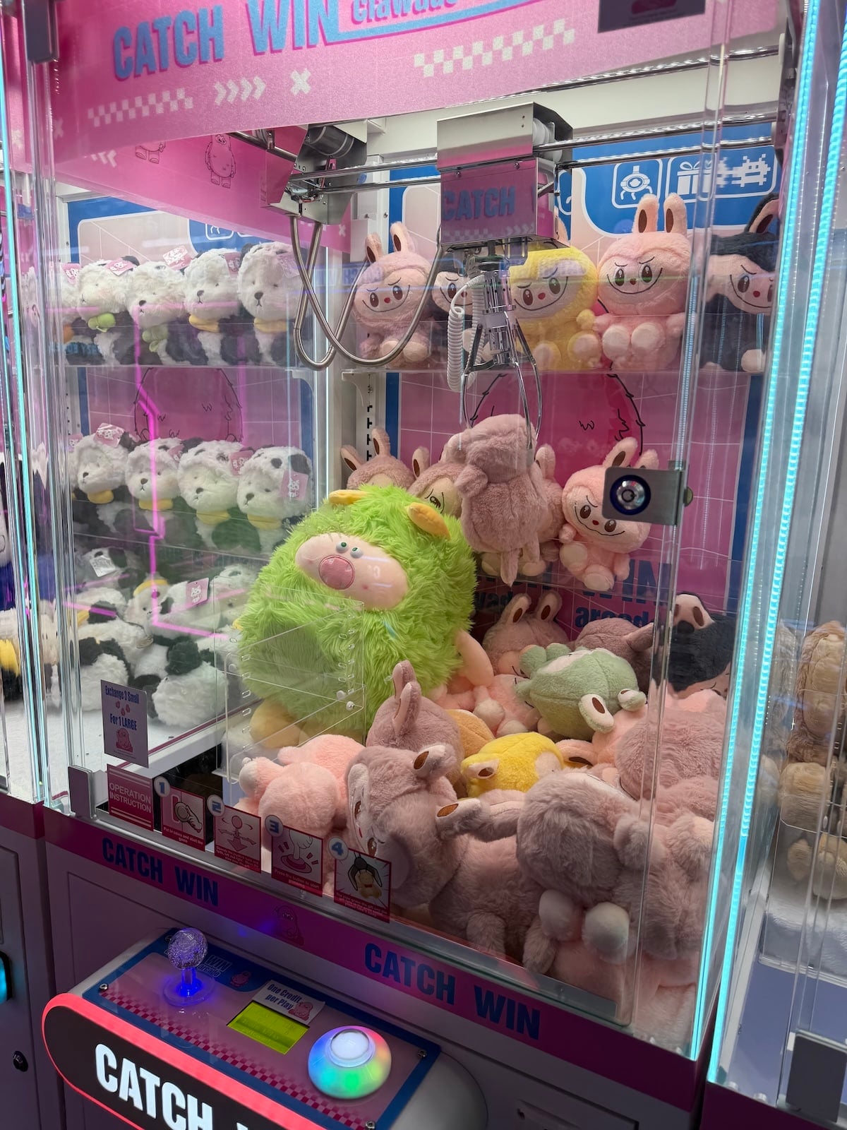 We Tried the All-Claw-Machine Arcade in Indianapolis. Here's What Happened.