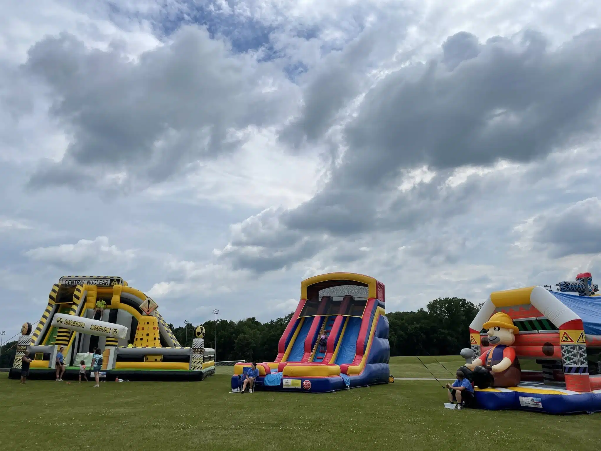 Children playing in the Kids Fun Zone at Angola Balloons Aloft