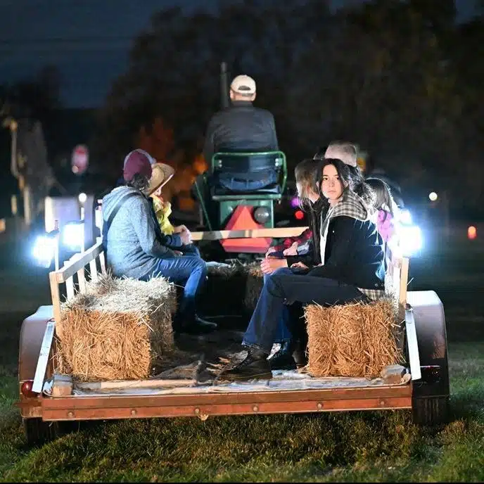 Hayrides Near Indianapolis: Family-Friendly & Spooky (2026) 3 zionsivlle hayride