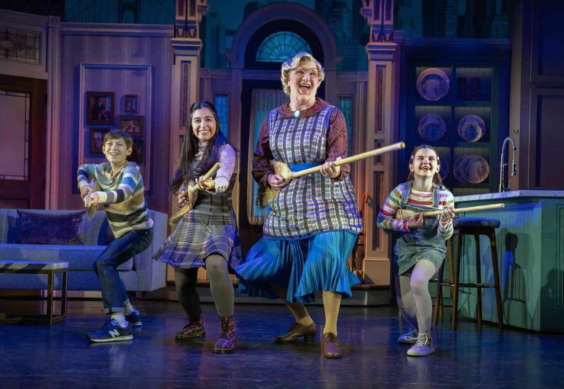 Theodore Lowenstein (Christopher Hillard), Alanis Sophia (Lydia Hillard), Craig Allen Smith (Euphegenia Doubtfire), and Ava Rose Doty (Natalie Hillard). Photo by Joan Marcus.